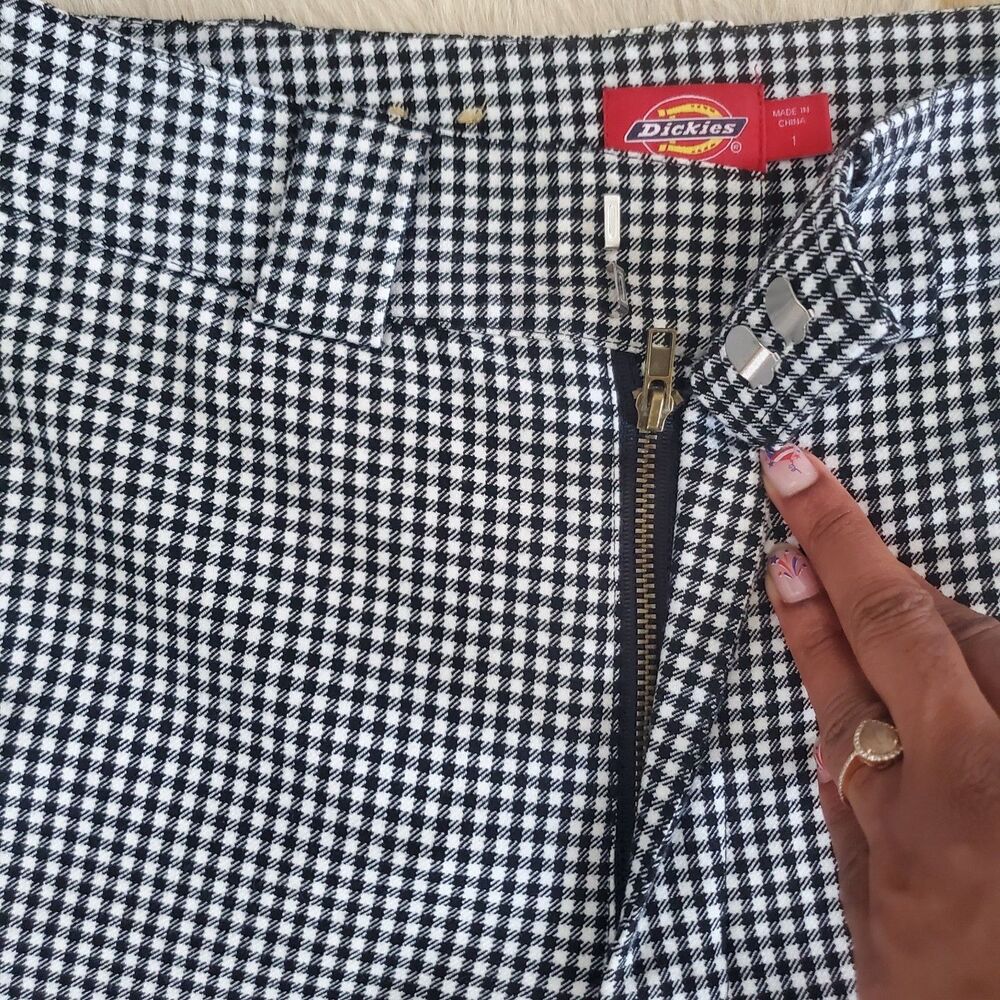 Dickies Women's Pants Size 1 Black White Gingham Cropped Rolled Hem Vintage Vibe - Picture 3 of 9